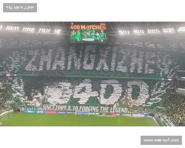 皇马球迷客场高歌助威 伯纳北看台楚歌致敬传奇